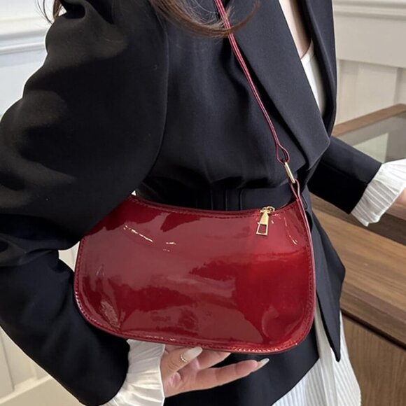 Stylish Women’s Wine Red Glossy Bag: Perfect Zipper Clutch for All Occasions - Picture 3 of 7